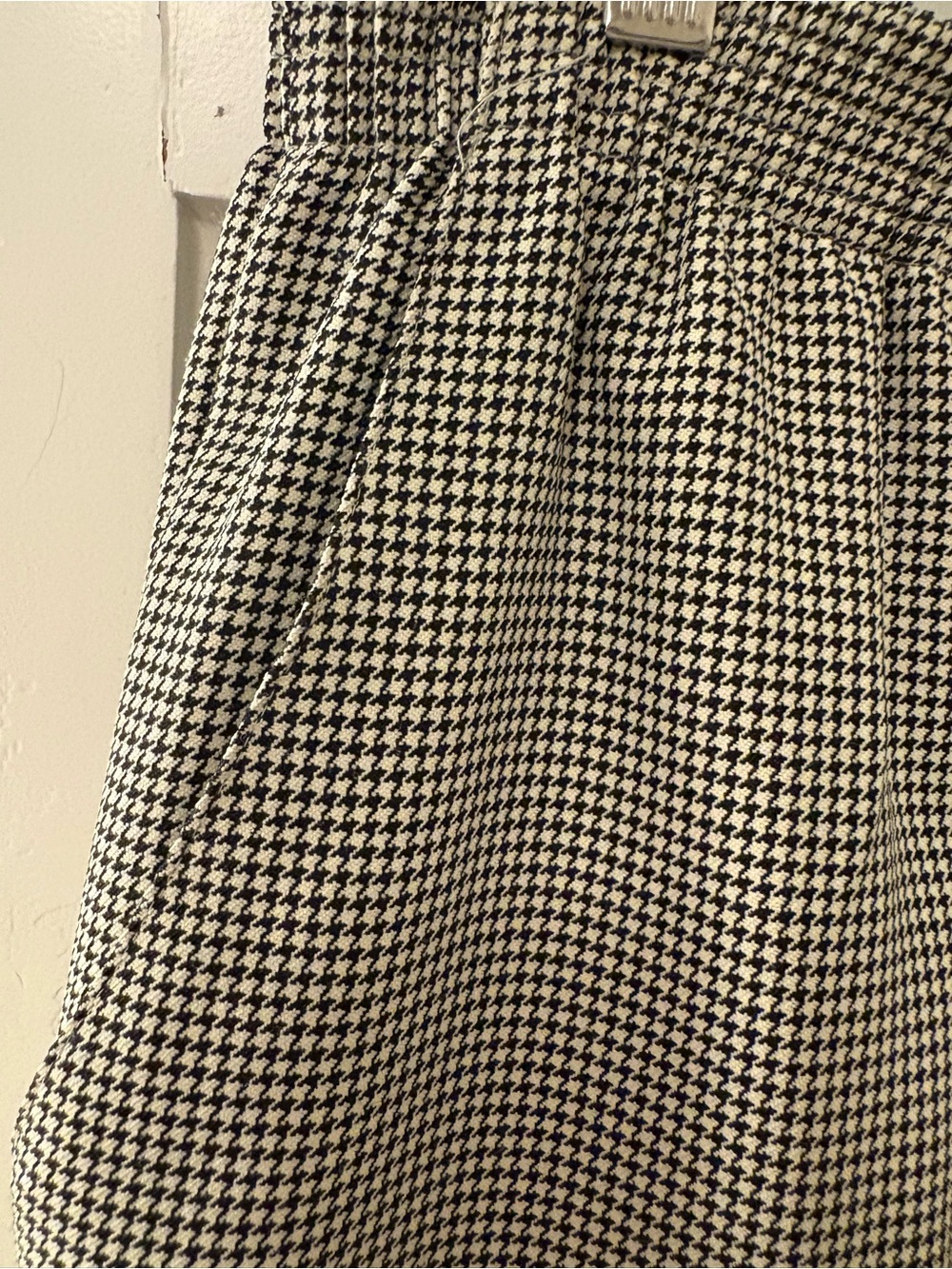 Briggs New York Black & White Houndstooth trousers